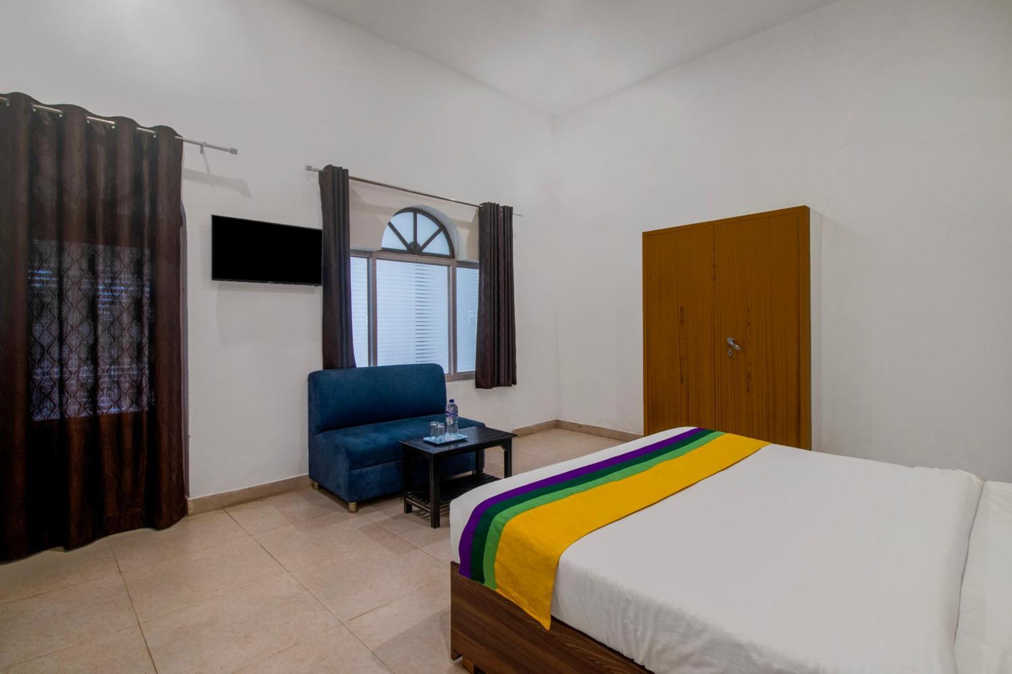 Hotel O Om Pushp Residency Mathura Zewnętrze zdjęcie