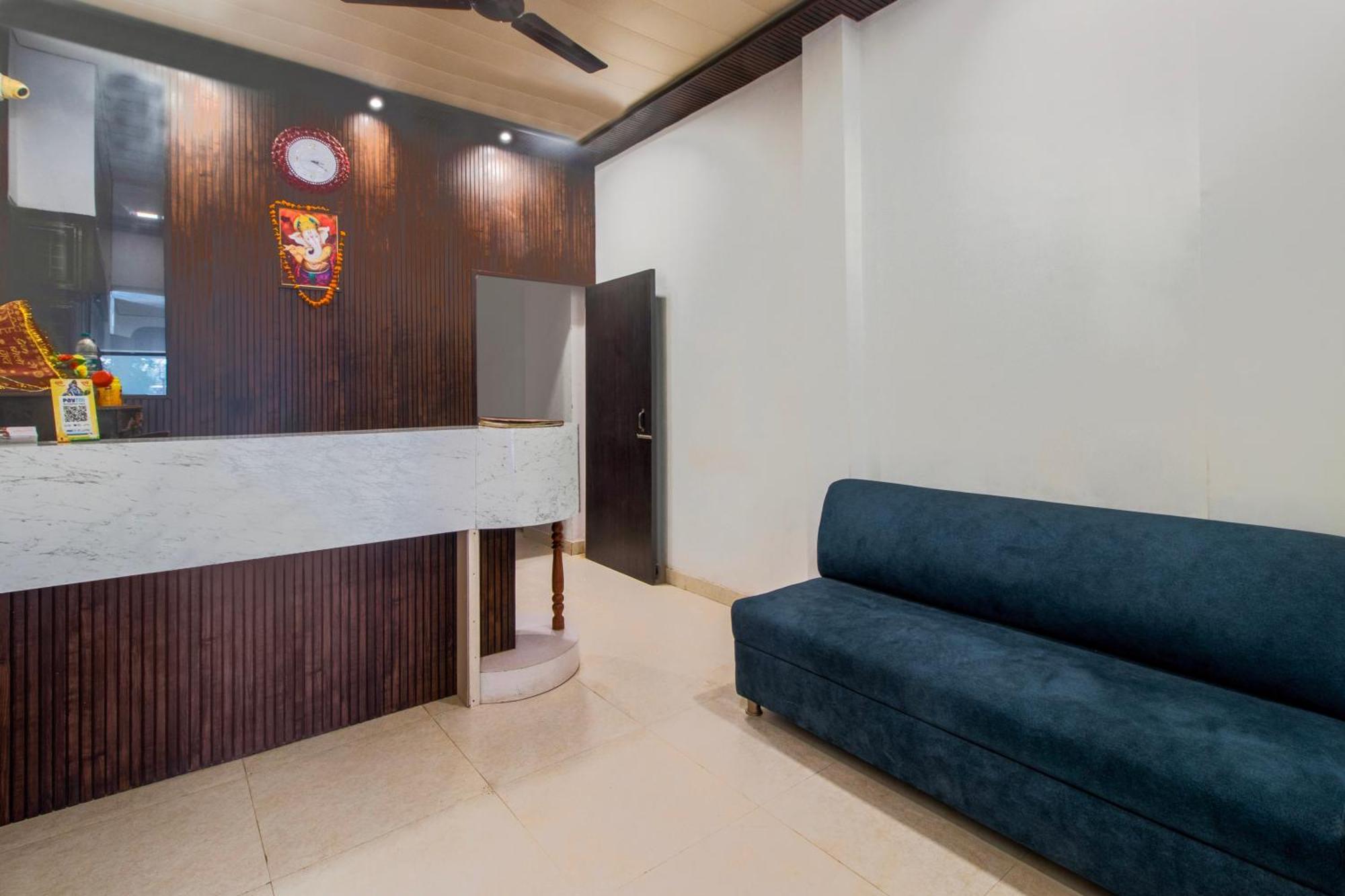 Hotel O Om Pushp Residency Mathura Zewnętrze zdjęcie