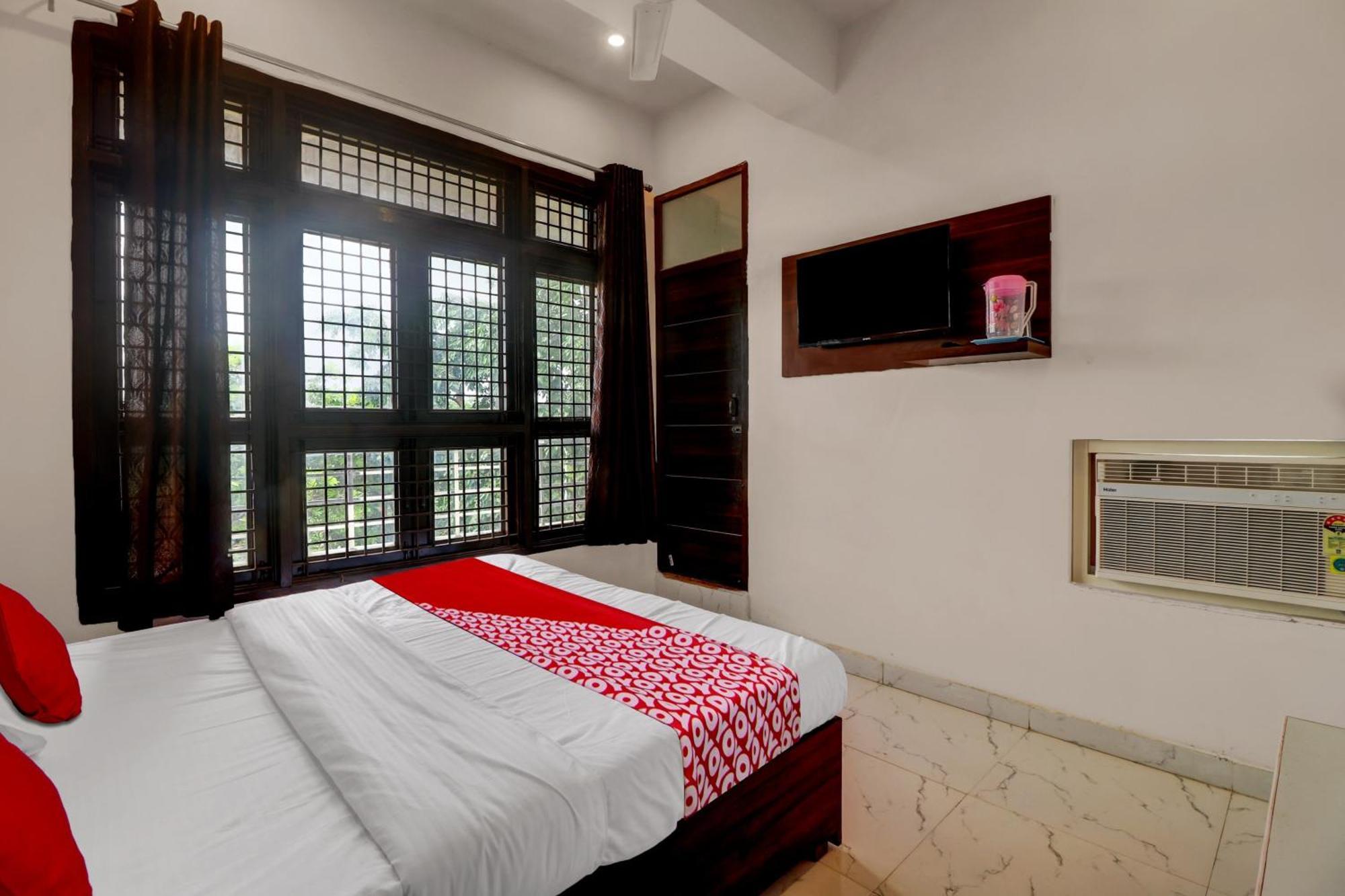 Hotel O Om Pushp Residency Mathura Zewnętrze zdjęcie