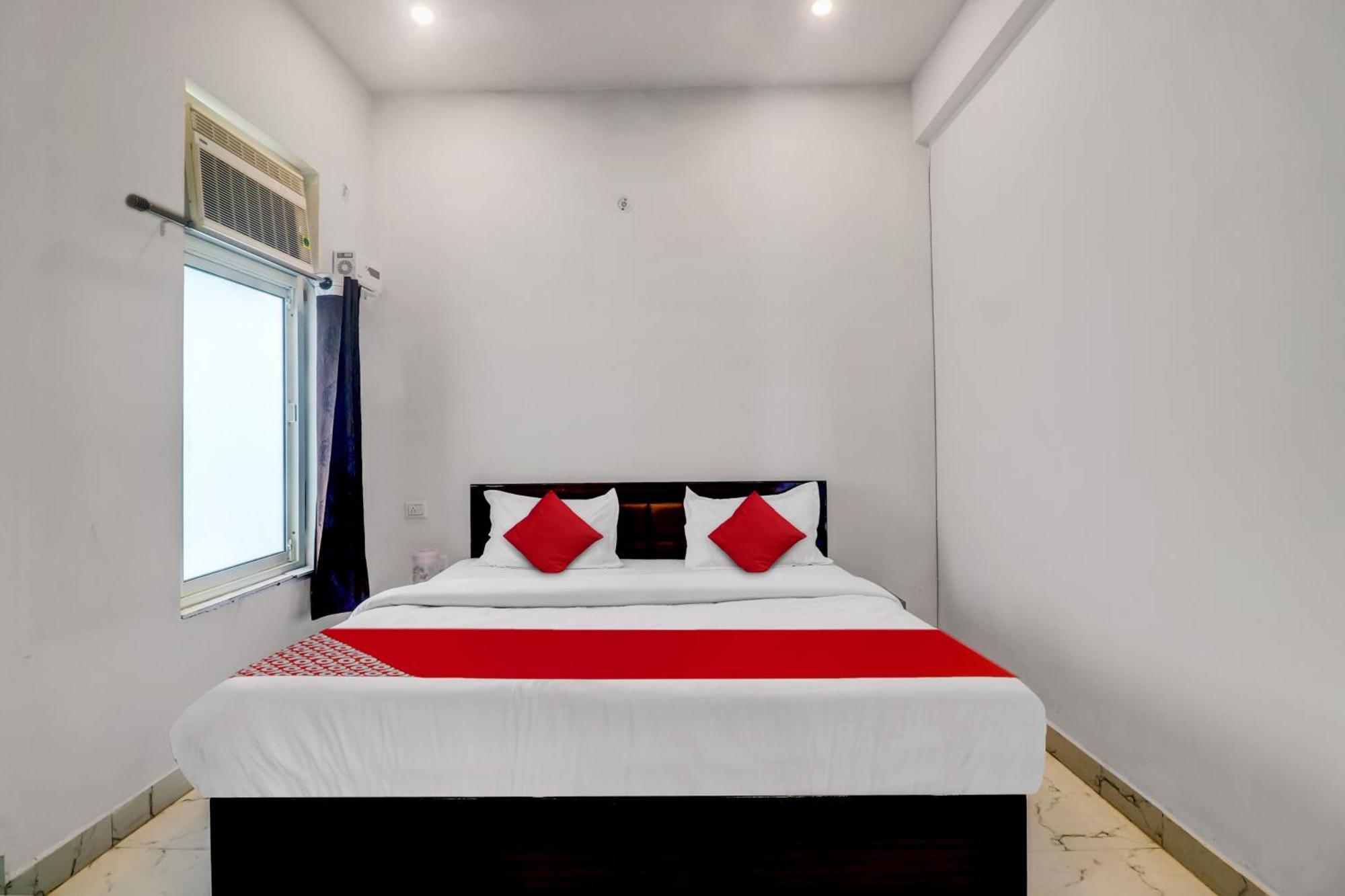 Hotel O Om Pushp Residency Mathura Zewnętrze zdjęcie